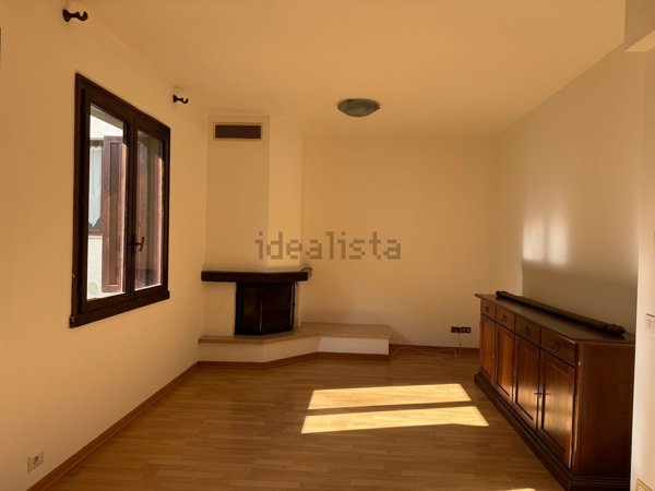 casa indipendente in vendita a Trasaghis in zona Alesso