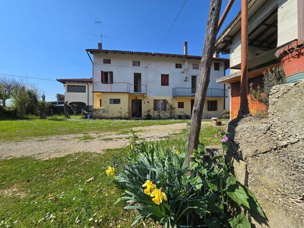 quadrivano in vendita a Treppo Grande