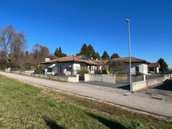 casa indipendente in vendita a Tricesimo in zona Leonacco
