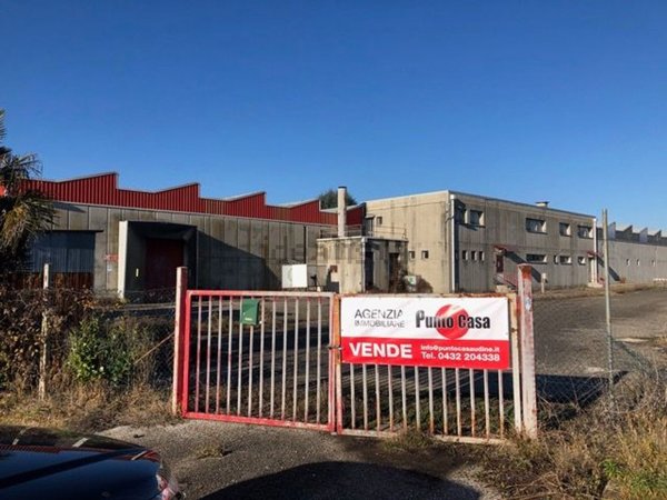 locale di sgombero in vendita a Tricesimo