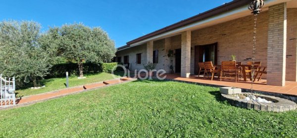 casa indipendente in vendita a Tricesimo in zona Felettano