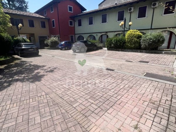 ufficio in vendita a Tricesimo