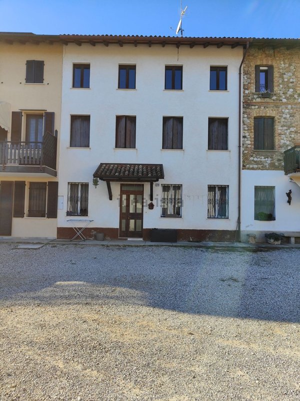 pentavano in vendita a Tricesimo