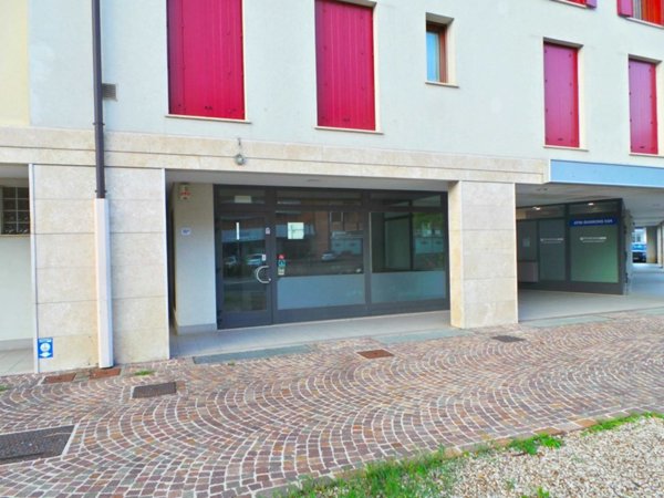 negozio in vendita a Tricesimo