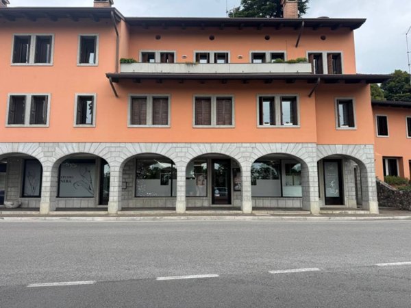 negozio in vendita a Tricesimo