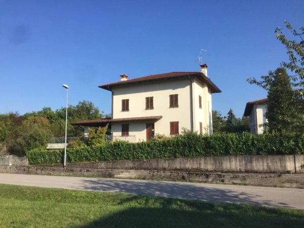 casa indipendente in vendita a Tricesimo in zona Ara Piccola