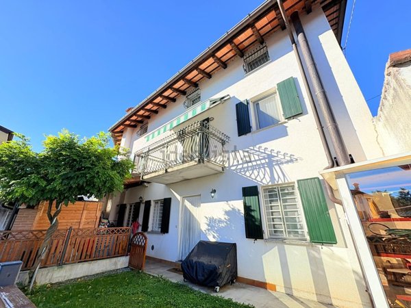 casa semindipendente in vendita a Tricesimo