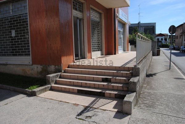 locale di sgombero in vendita a Tricesimo