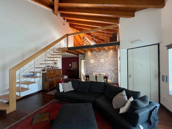 casa indipendente in vendita a Tricesimo in zona Leonacco