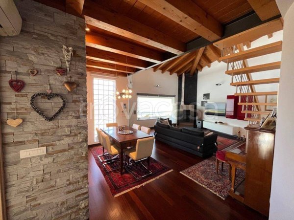 casa indipendente in vendita a Tricesimo in zona Leonacco