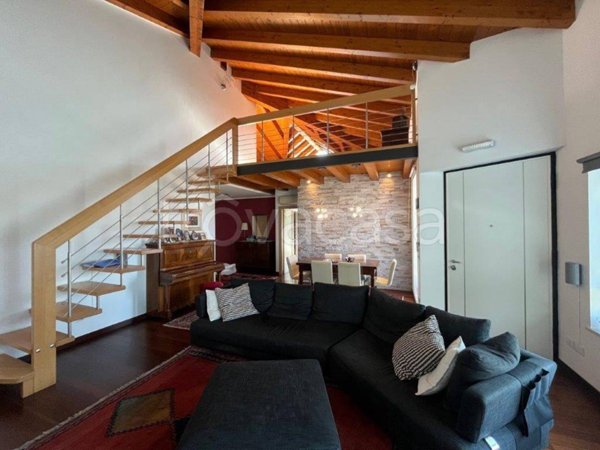 casa indipendente in vendita a Tricesimo in zona Leonacco