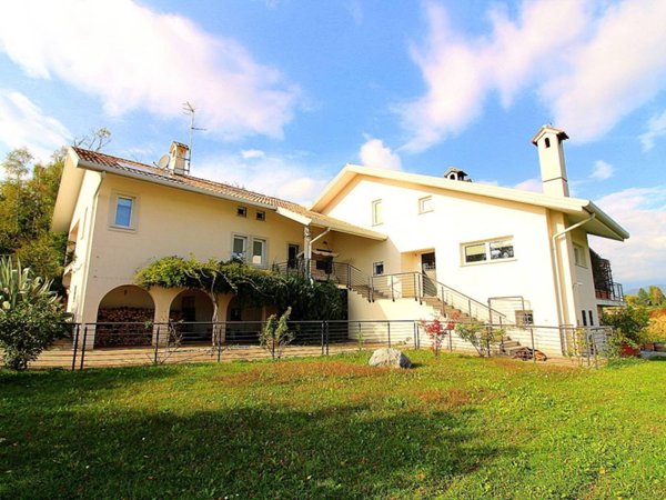 casa indipendente in vendita a Tricesimo in zona Felettano