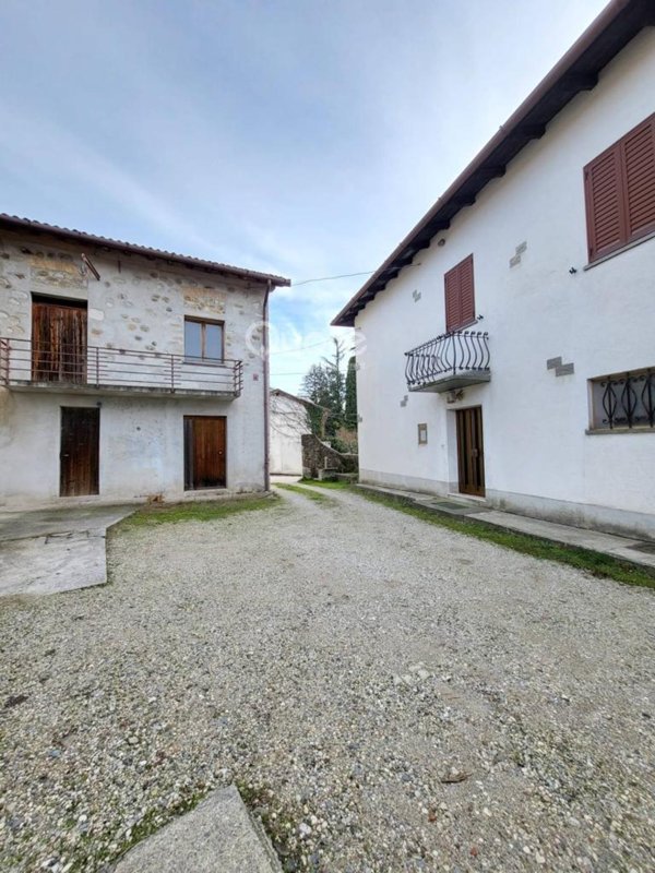 casa indipendente in vendita a Tricesimo in zona Felettano