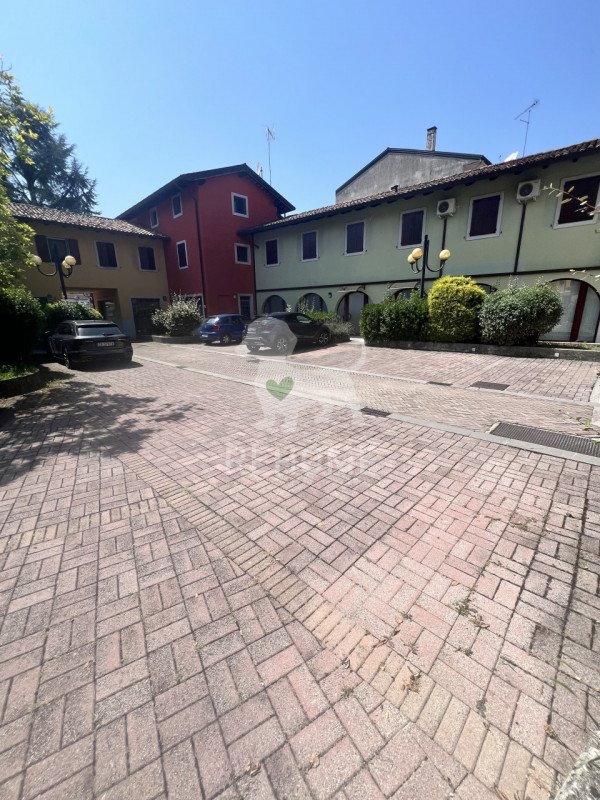 ufficio in vendita a Tricesimo