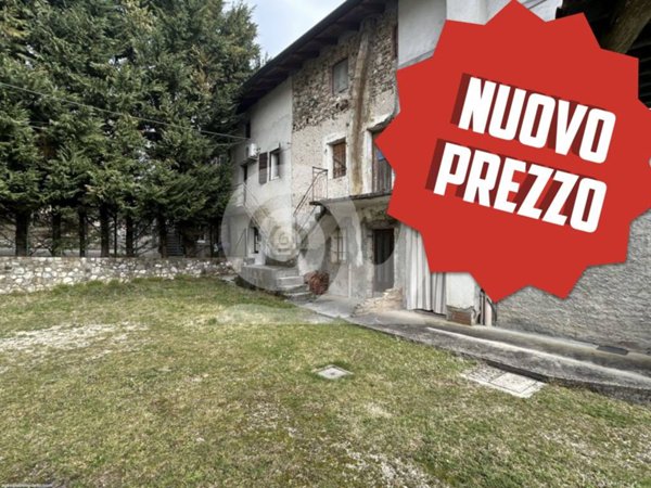 casa indipendente in vendita a Tricesimo in zona Castello