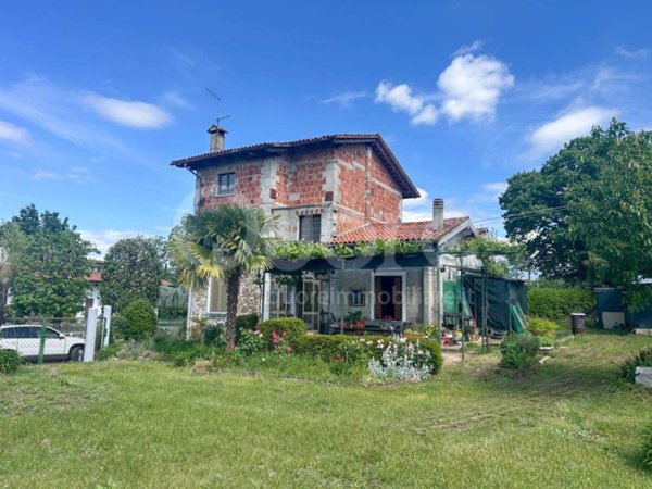 casa indipendente in vendita a Tricesimo in zona Fraelacco
