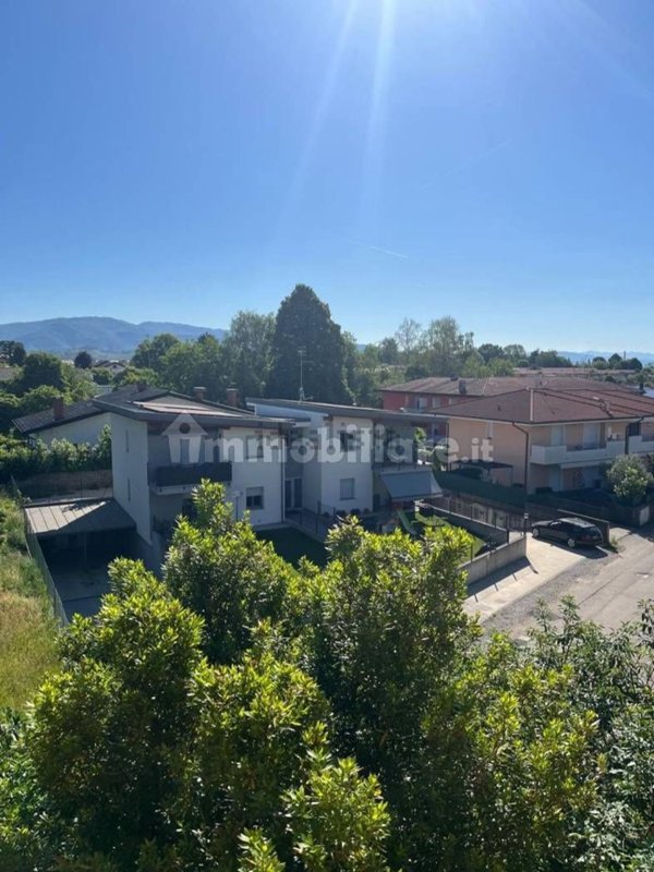 appartamento in vendita a Tricesimo in zona Luseriacco