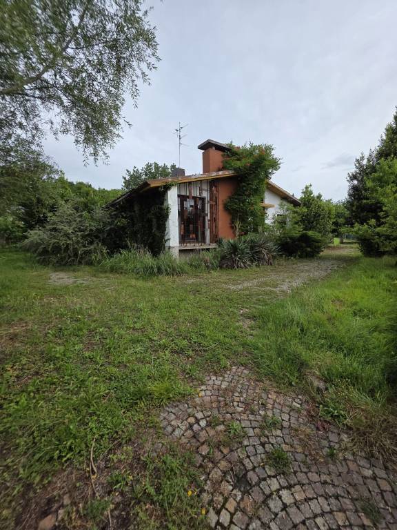 casa indipendente in vendita a Tricesimo in zona Castello