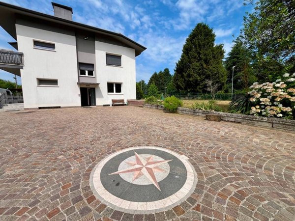 casa indipendente in vendita a Tricesimo in zona Castello