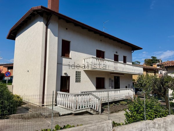 casa indipendente in vendita a Tricesimo in zona Castello