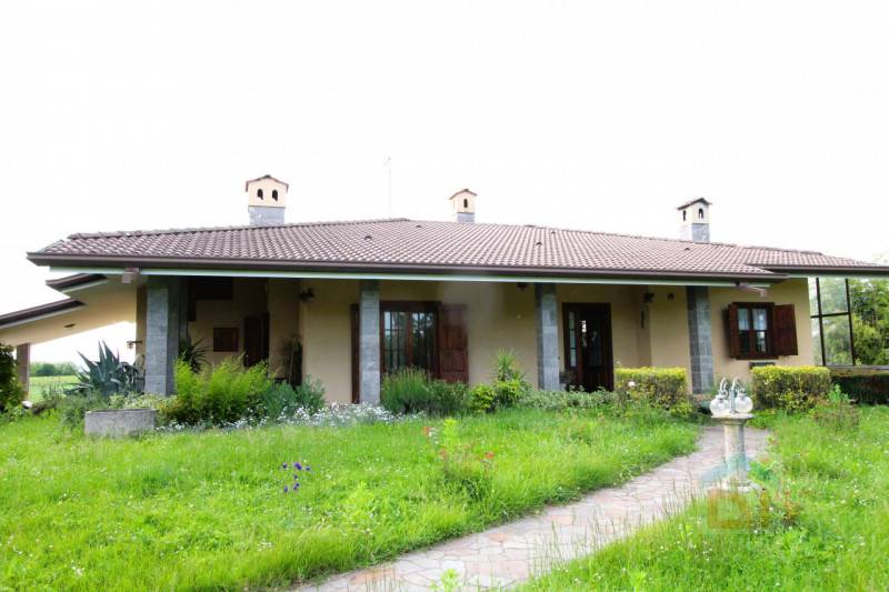 casa indipendente in vendita a Trivignano Udinese