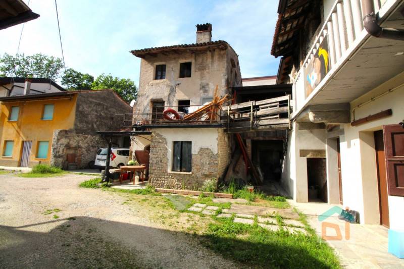 casa indipendente in vendita a Trivignano Udinese in zona Clauiano
