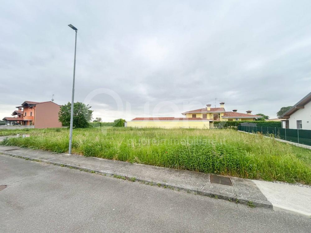 terreno edificabile in vendita a Trivignano Udinese