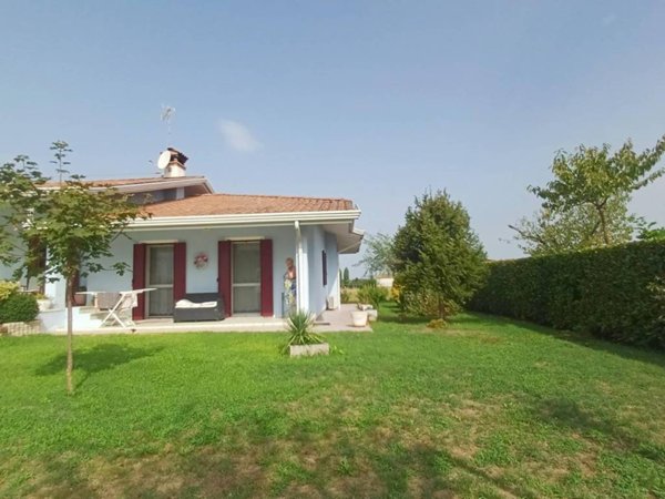 casa indipendente in vendita a Trivignano Udinese