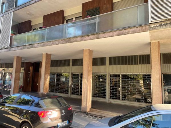 negozio in vendita ad Udine