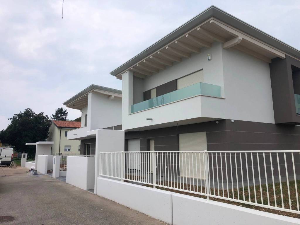 casa indipendente in vendita ad Udine
