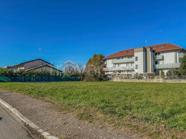 terreno edificabile in vendita ad Udine in zona Paparotti