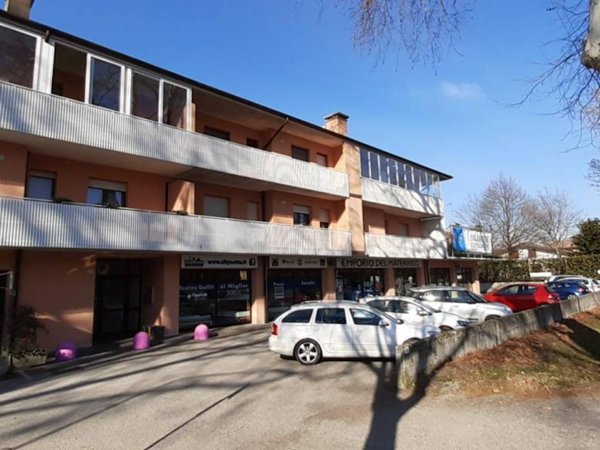 negozio in vendita ad Udine