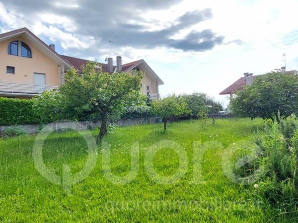 villetta a schiera in vendita ad Udine in zona Rizzi