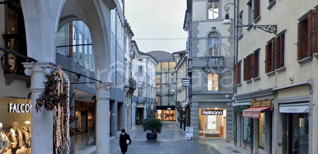 appartamento in vendita ad Udine in zona Centro Storico