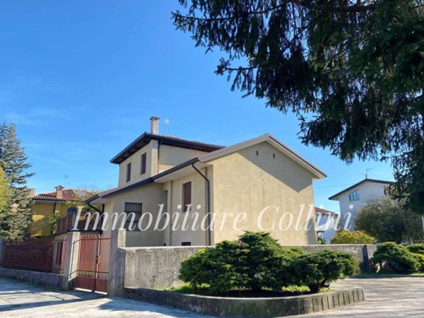 casa indipendente in vendita ad Udine in zona San Paolo/Sant'Osvaldo
