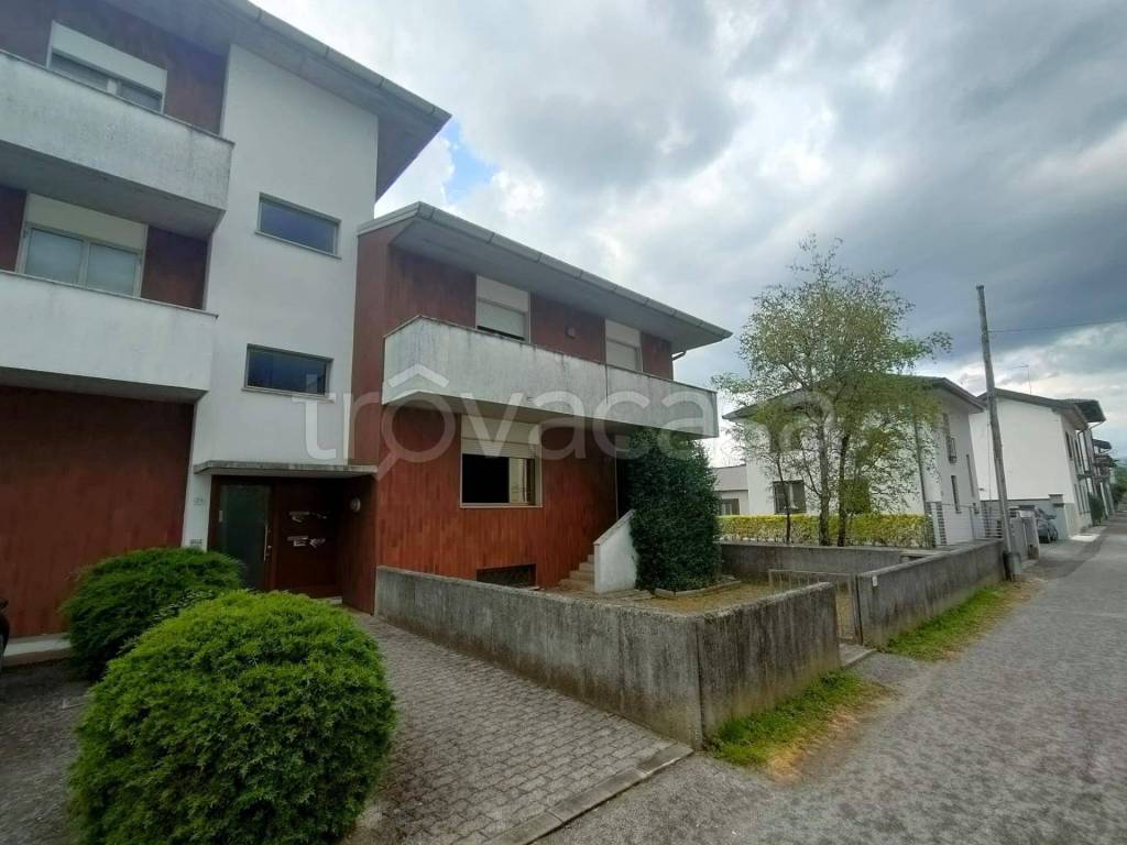 ufficio in vendita ad Udine in zona Vât