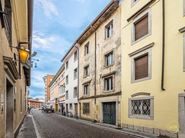 casa indipendente in vendita ad Udine in zona Centro Storico