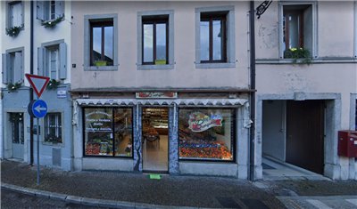 locale commerciale in vendita ad Udine