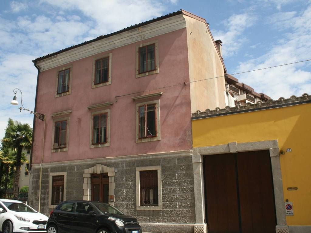 casa indipendente in vendita ad Udine in zona Centro Storico