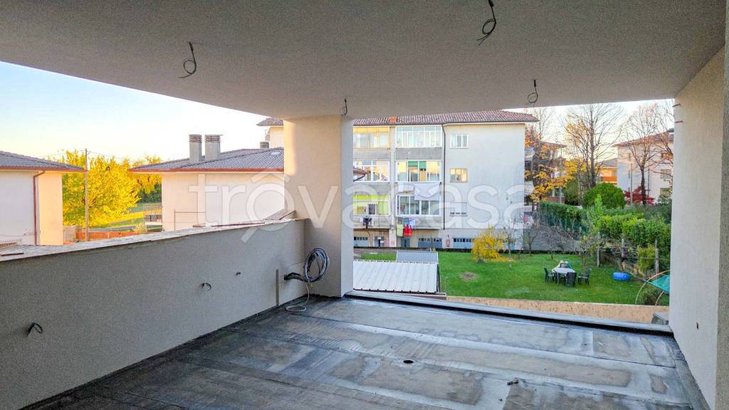appartamento in vendita ad Udine in zona Vât