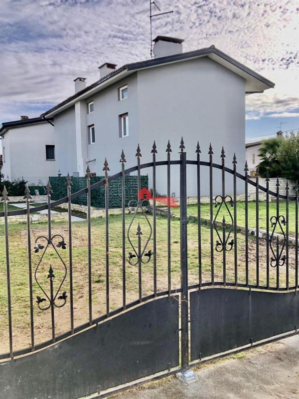 casa indipendente in vendita ad Udine
