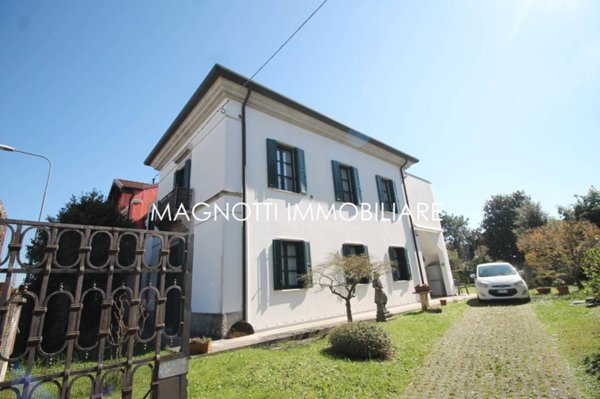 casa indipendente in vendita ad Udine in zona Paparotti