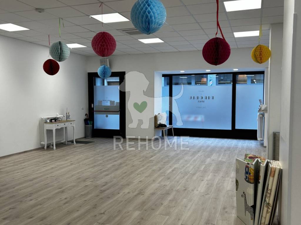 negozio in vendita ad Udine