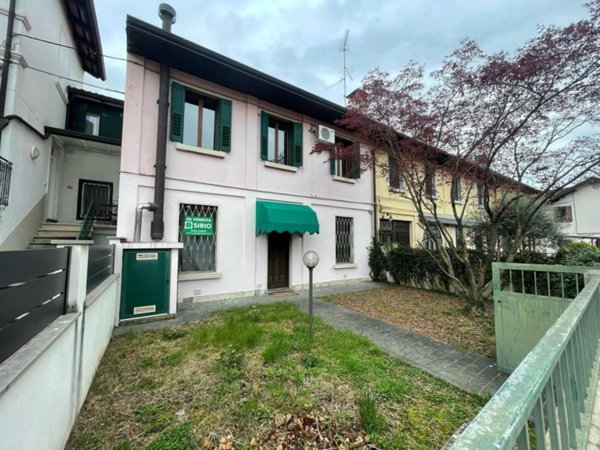 casa indipendente in vendita ad Udine