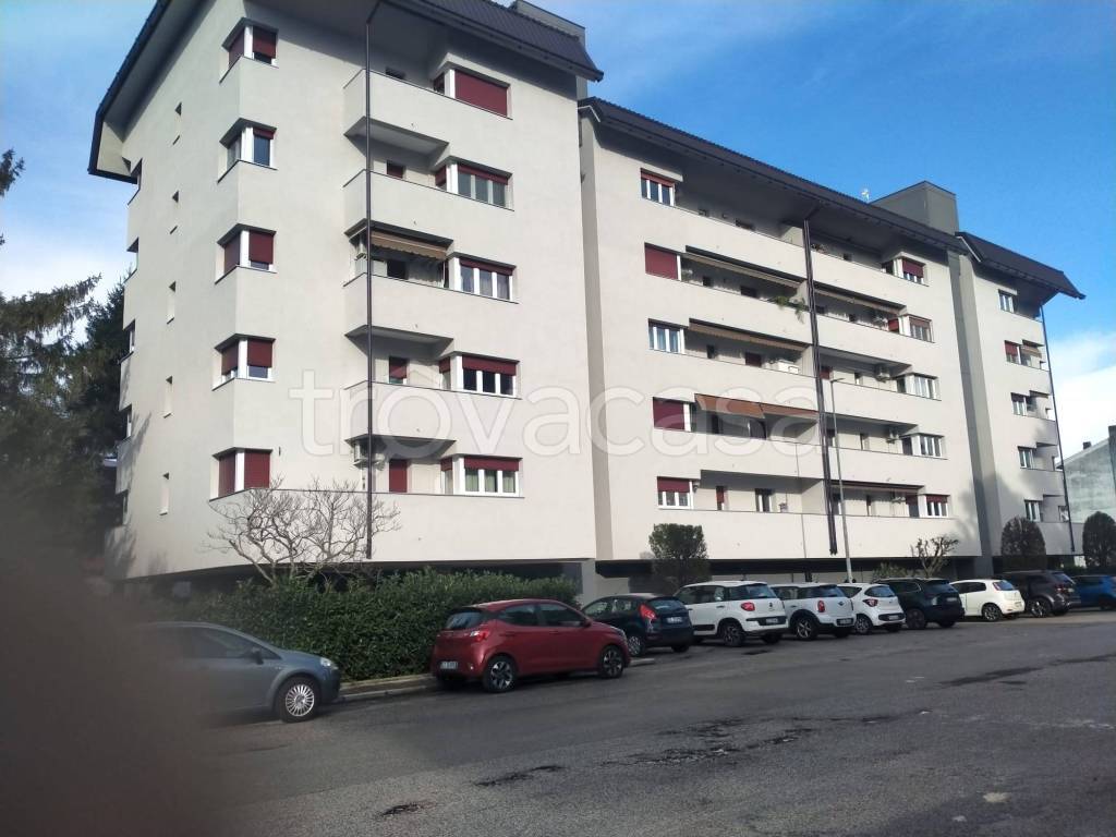 appartamento in vendita ad Udine in zona Rizzi