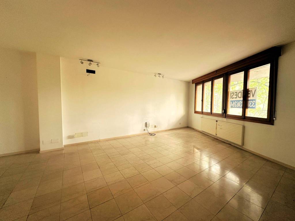 ufficio in vendita ad Udine in zona Centro Storico