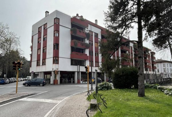 appartamento in vendita ad Udine in zona Centro Storico