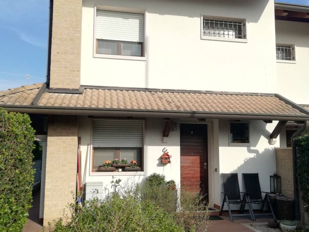 casa indipendente in vendita ad Udine