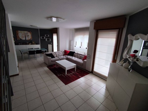 casa indipendente in vendita ad Udine