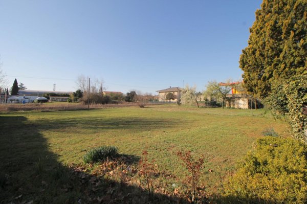 negozio in vendita ad Udine in zona Baldasseria